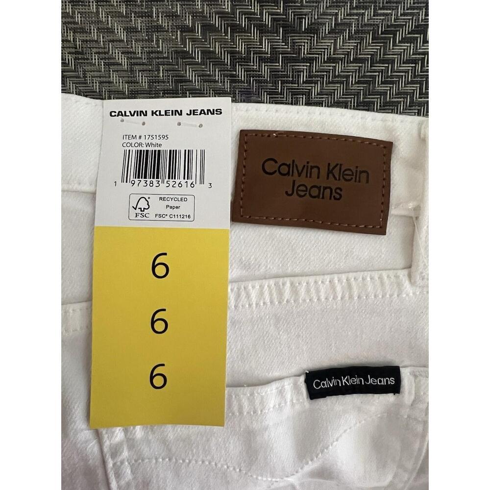Calvin Klein Jean Shorts Size 6 O6 - Picture 5 of 5